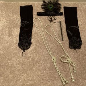 Roaring 20’s costume accessories
